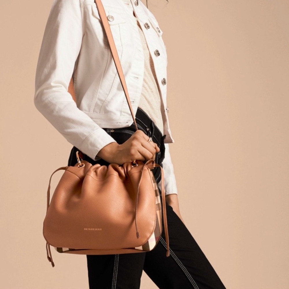 Burberry Derby Leather House Check Bingley Crossbody purse